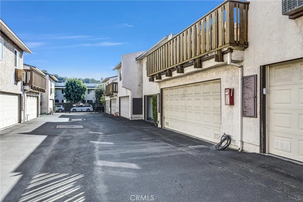 801 E Acacia, Glendale, California 91205 home-pic-24